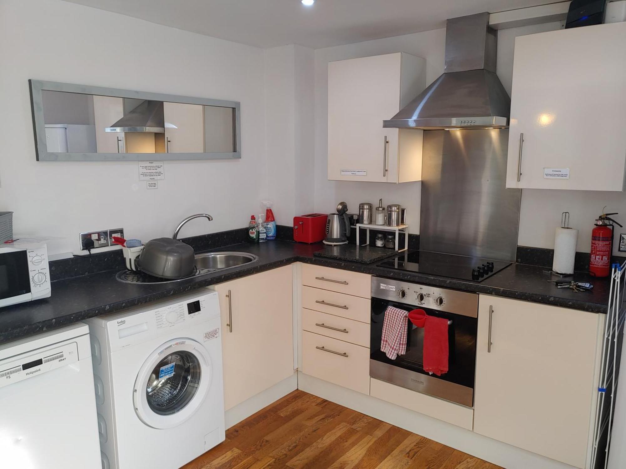 The Bath House Apartments - Free 1St Breakfast - Free Parking Екстериор снимка