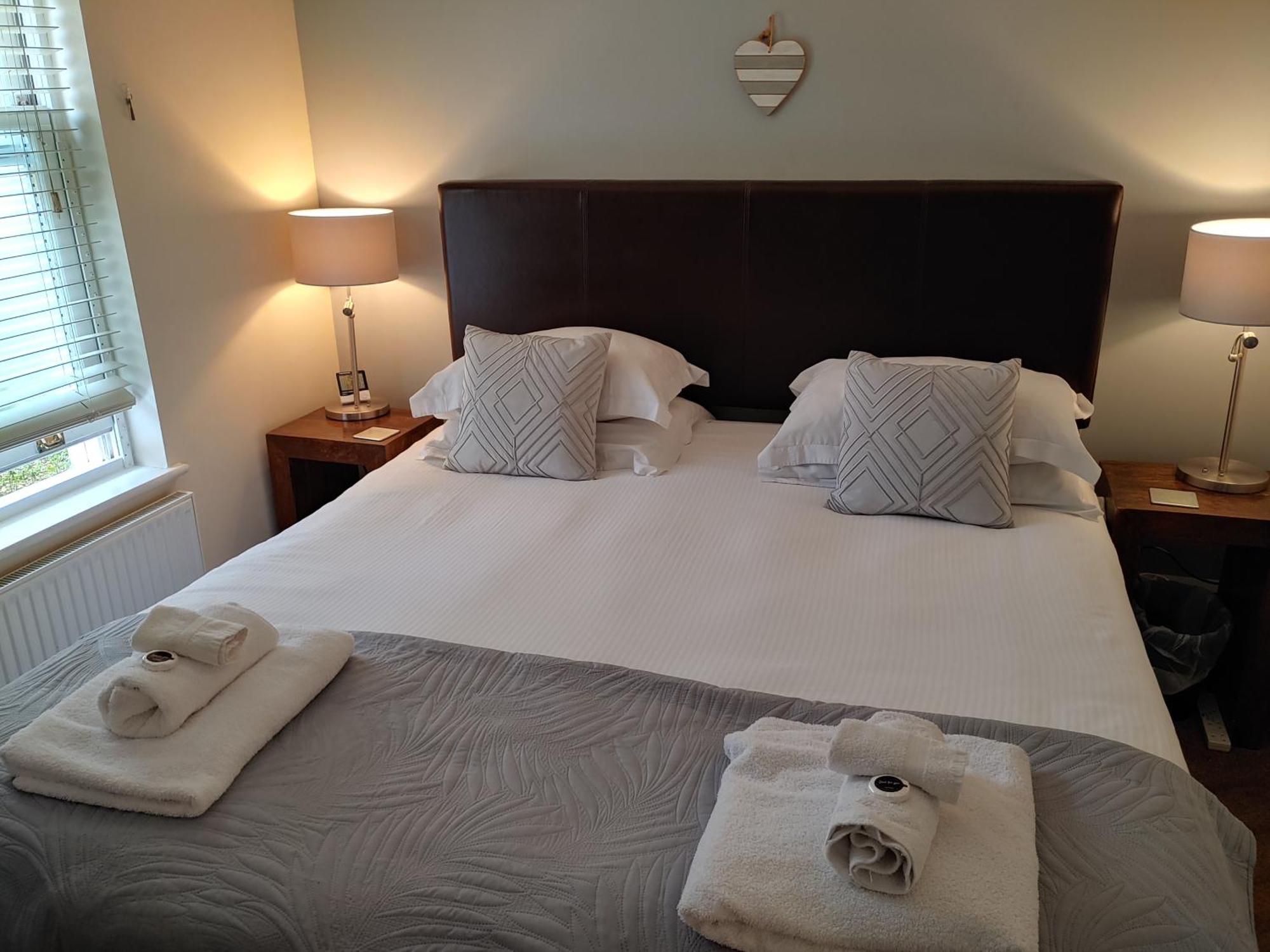 The Bath House Apartments - Free 1St Breakfast - Free Parking Екстериор снимка