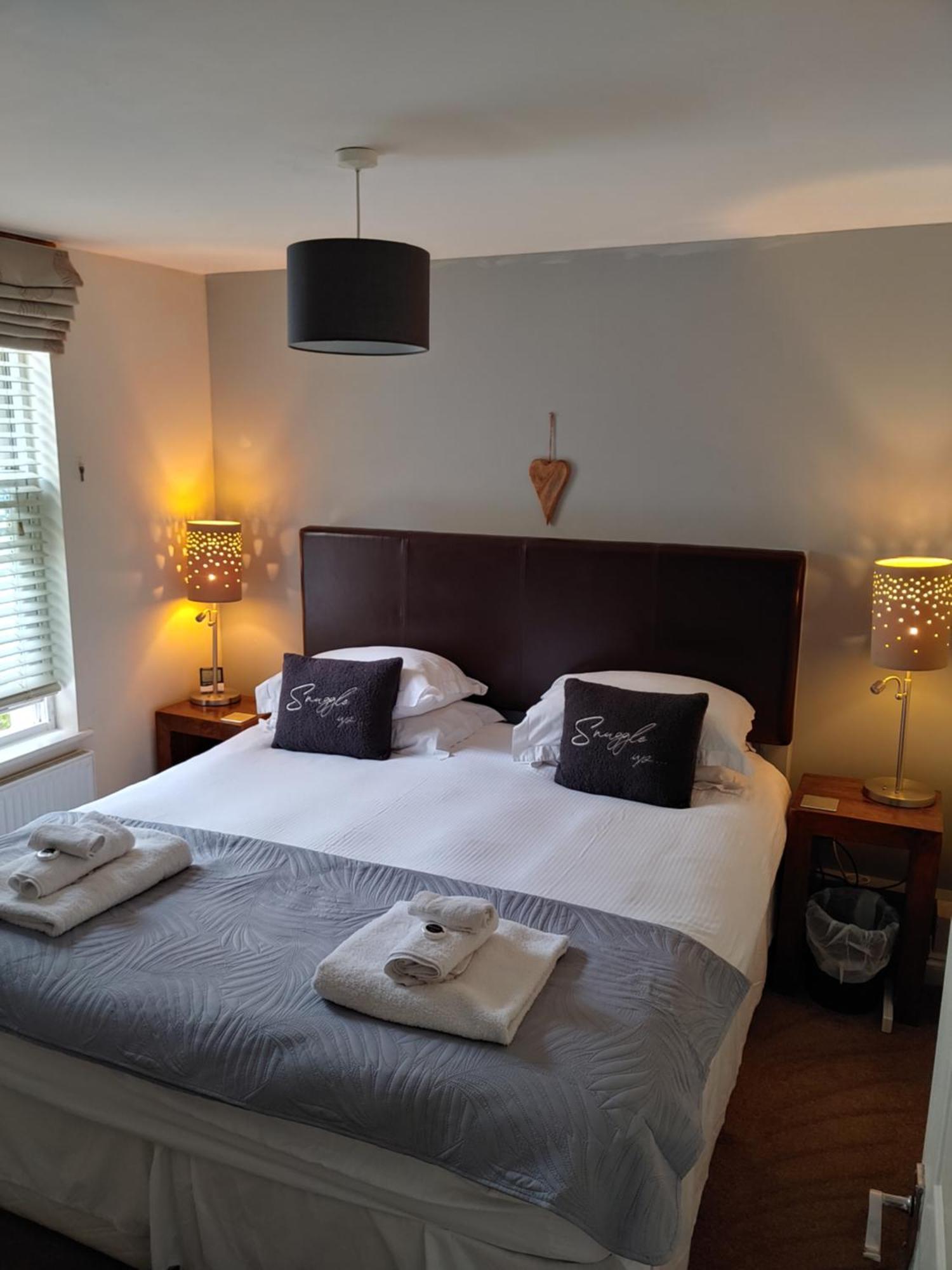 The Bath House Apartments - Free 1St Breakfast - Free Parking Стая снимка