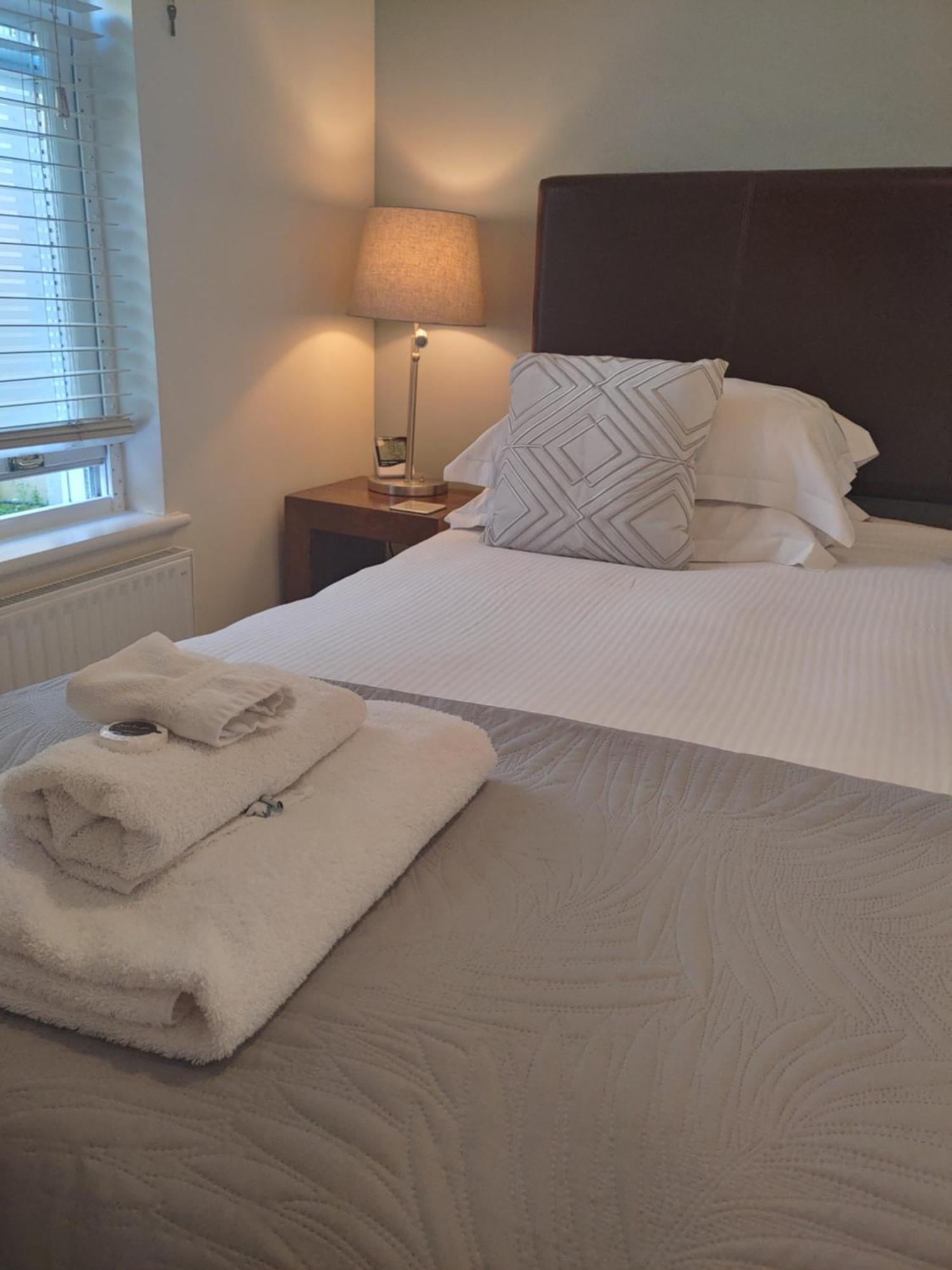 The Bath House Apartments - Free 1St Breakfast - Free Parking Стая снимка
