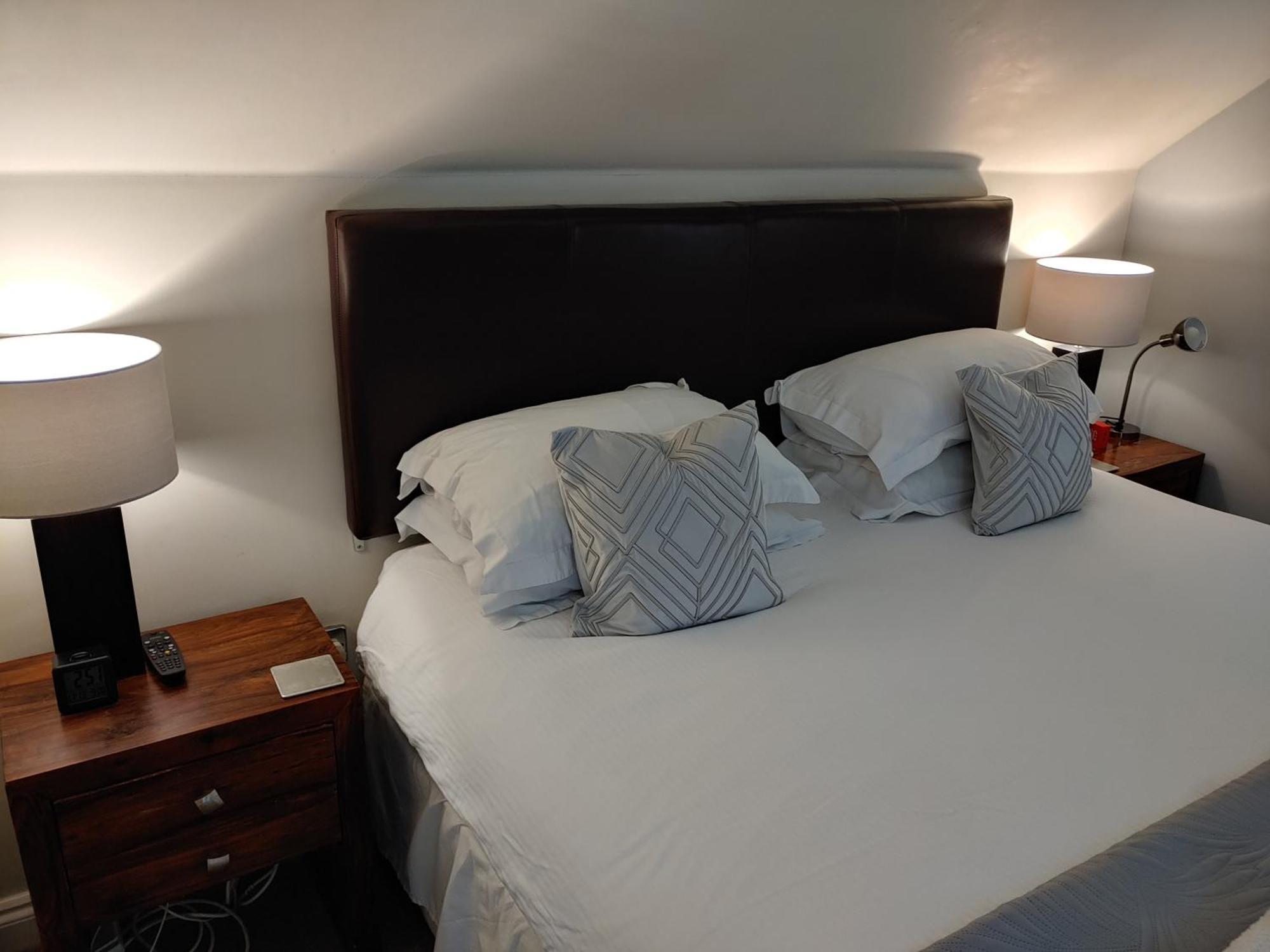 The Bath House Apartments - Free 1St Breakfast - Free Parking Екстериор снимка