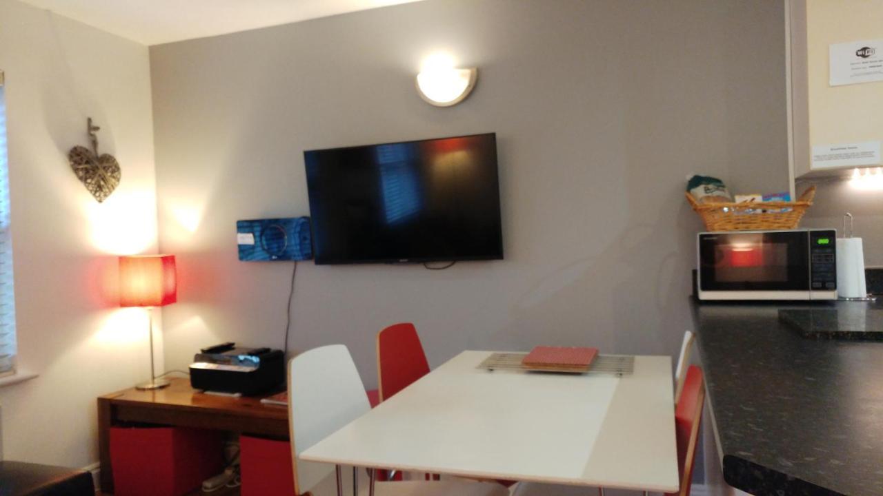 The Bath House Apartments - Free 1St Breakfast - Free Parking Екстериор снимка